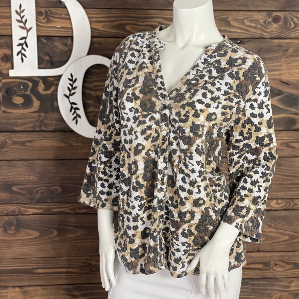 Rebecca Malone | Split Neck Button Down Top Crinkle Leopard Cheetah Animal Print